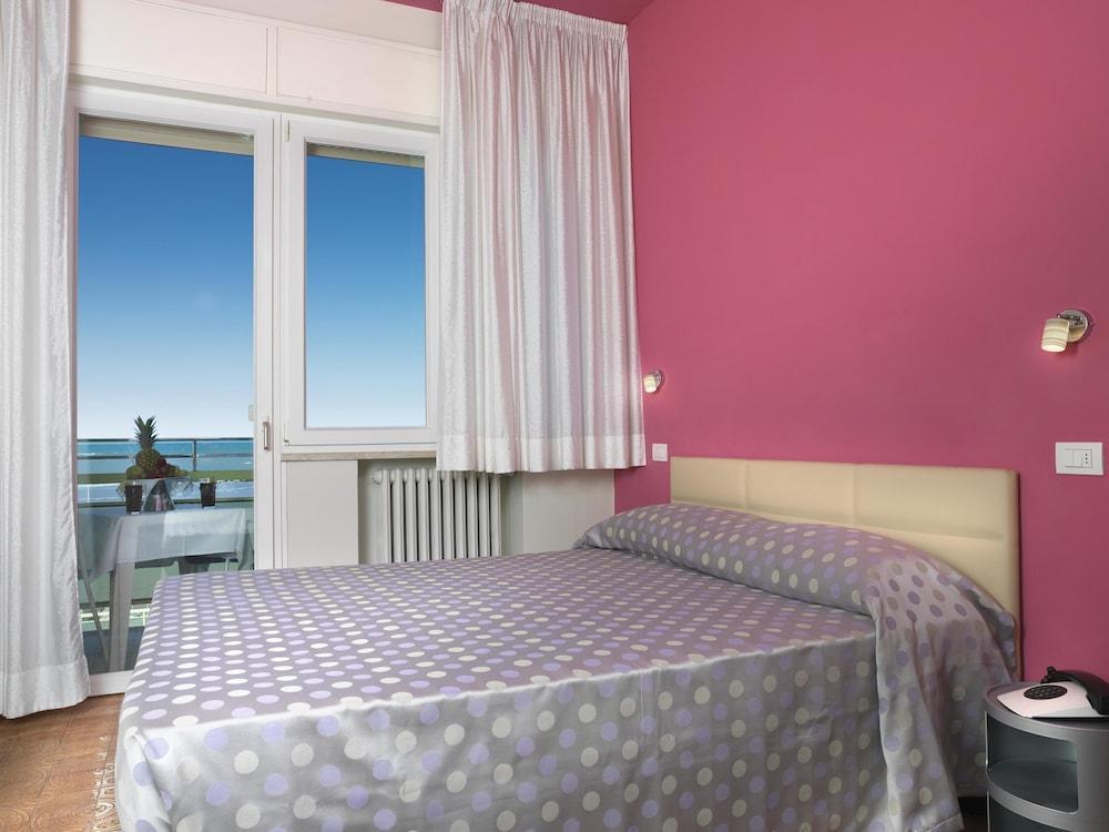 Hotel Elizabeth Bellaria-Igea Marina Exterior foto